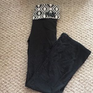Victoria’s Secret yoga pants